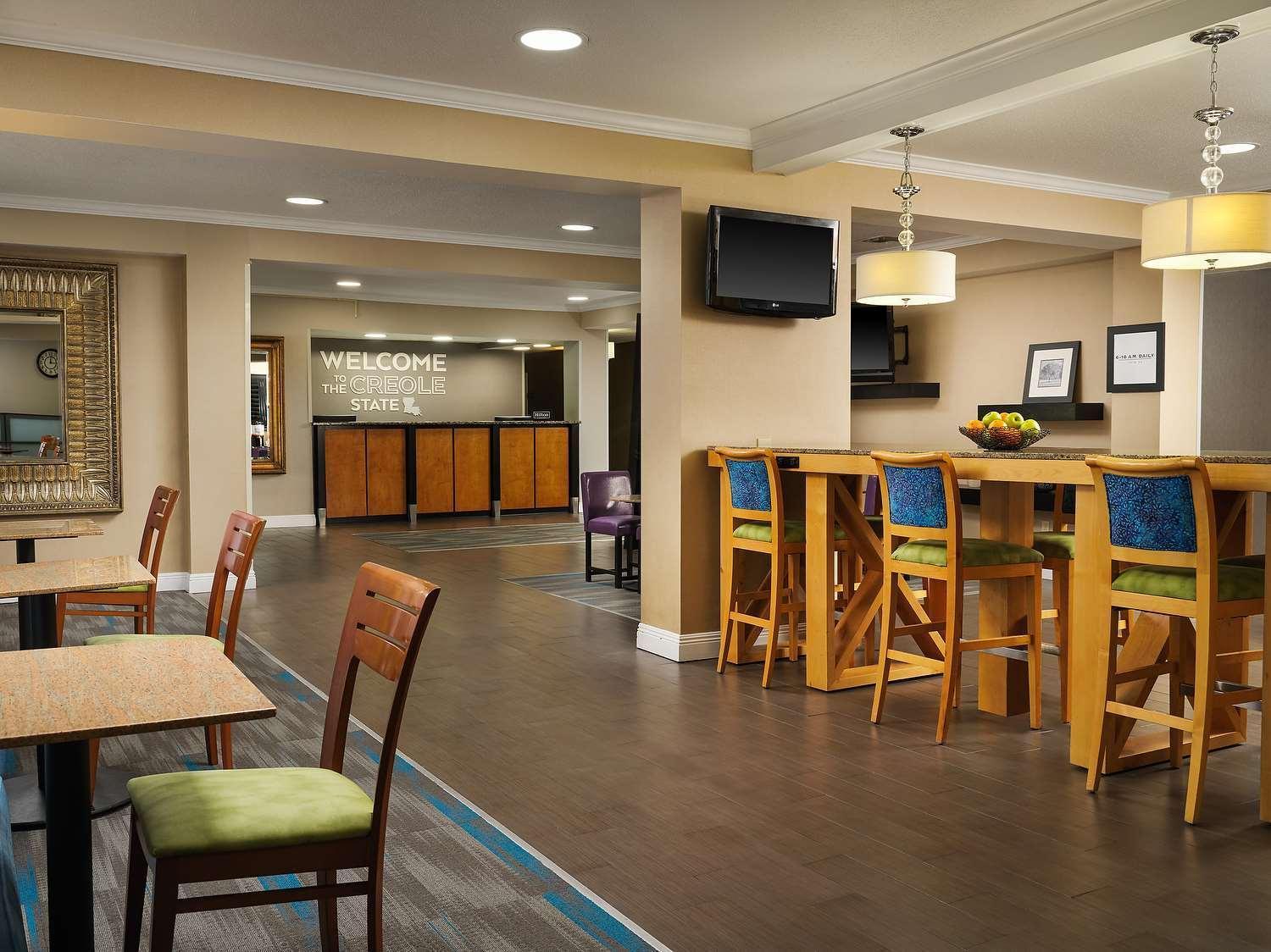 Hampton Inn Covington/Mandeville Экстерьер фото