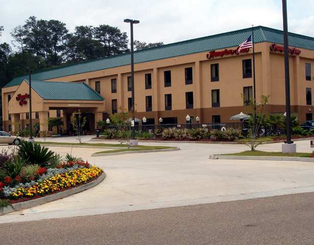 Hampton Inn Covington/Mandeville Экстерьер фото